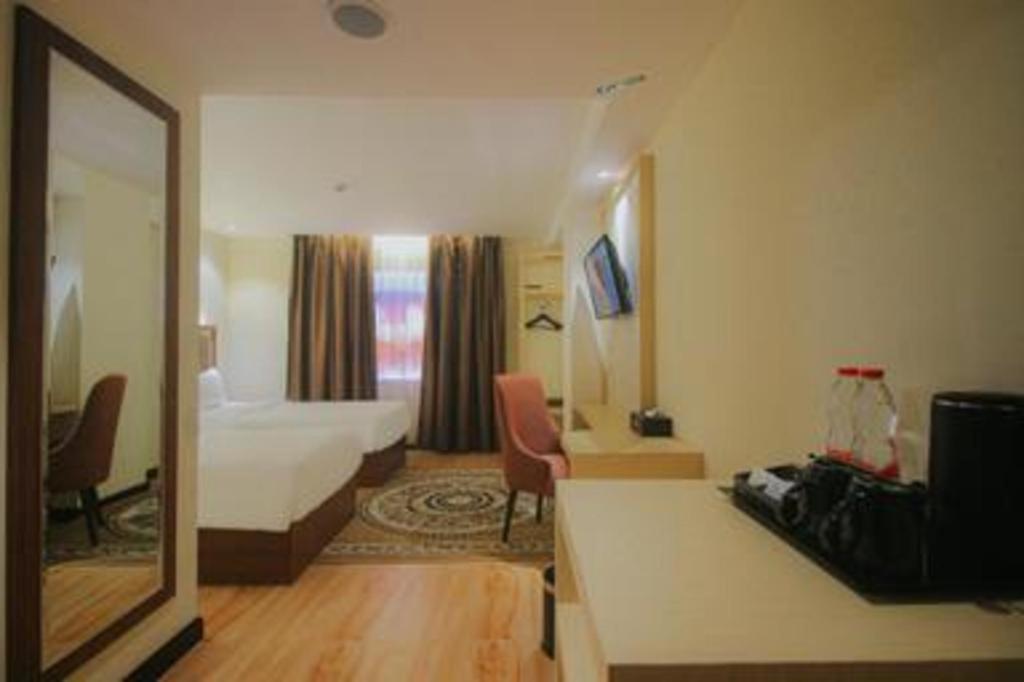 Grand Qin Hotel Banjarbaru Eksteriør bilde