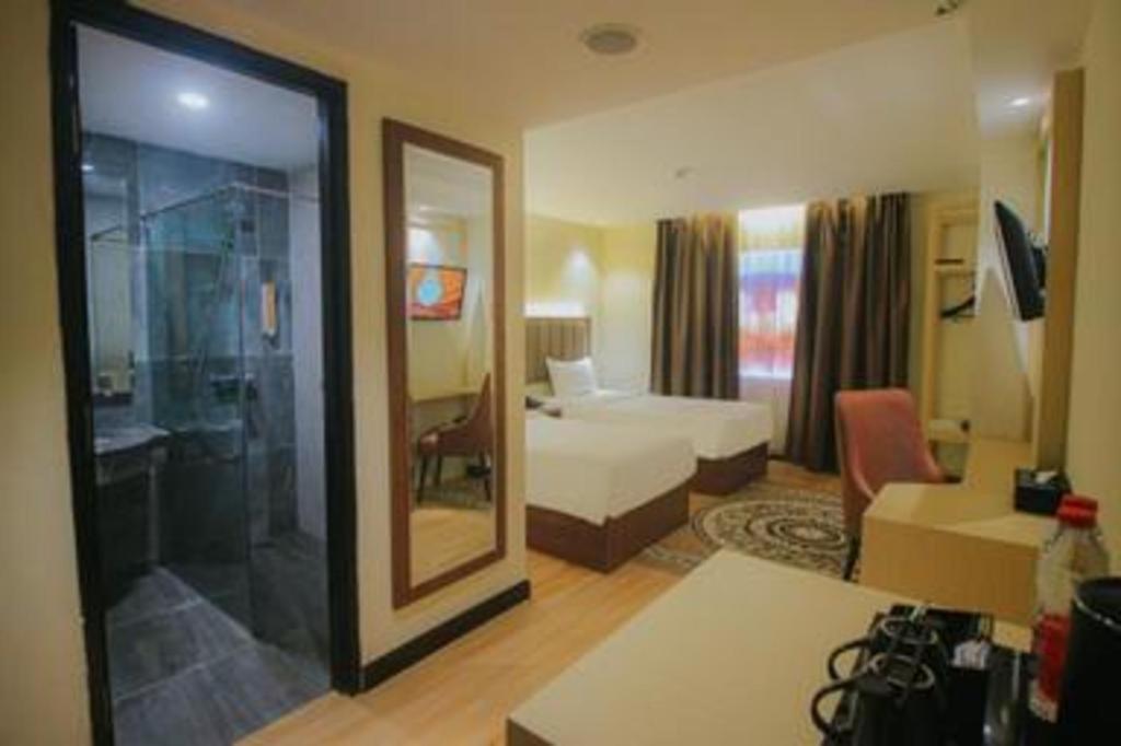 Grand Qin Hotel Banjarbaru Eksteriør bilde