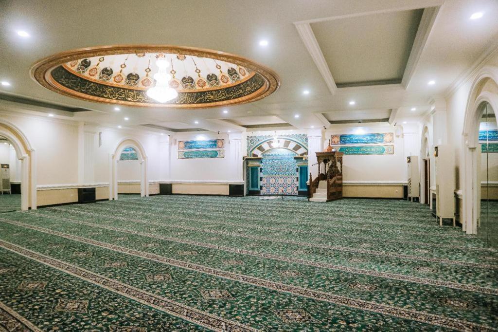 Grand Qin Hotel Banjarbaru Eksteriør bilde